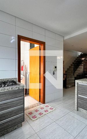 Casa à venda com 212m², 3 quartos e 5 vagas Casa à venda com 212m², 3 quartos e 5 vagasCozinha