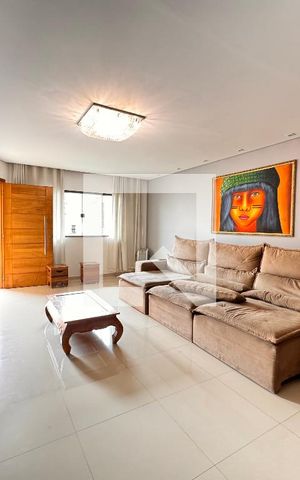 Casa à venda com 212m², 3 quartos e 5 vagas Casa à venda com 212m², 3 quartos e 5 vagasSala