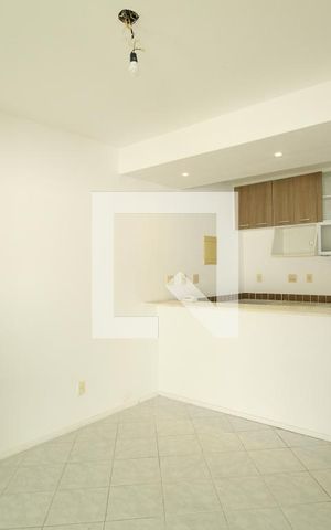 Casa de condomínio à venda com 81m², 3 quartos e 1 vagaSala