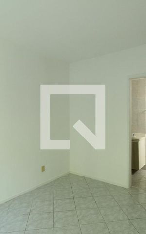Casa de condomínio à venda com 81m², 3 quartos e 1 vagaSuíte 