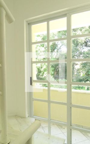 Casa de condomínio à venda com 81m², 3 quartos e 1 vagaCorredor - Varanda 