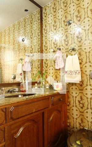 Apartamento à venda com 103m², 3 quartos e 2 vagasBanheiro quarto 3