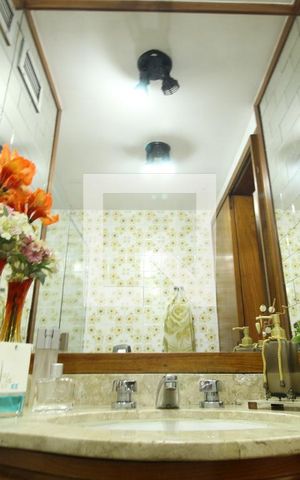 Apartamento à venda com 103m², 3 quartos e 2 vagasBanheiro Social