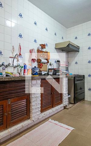 Casa para alugar com 190m², 3 quartos e 2 vagas Casa para alugar com 190m², 3 quartos e 2 vagasCozinha