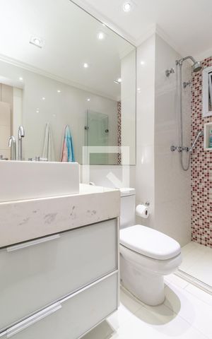 Apartamento à venda com 130m², 3 quartos e 3 vagasBanheiro da Suíte 2