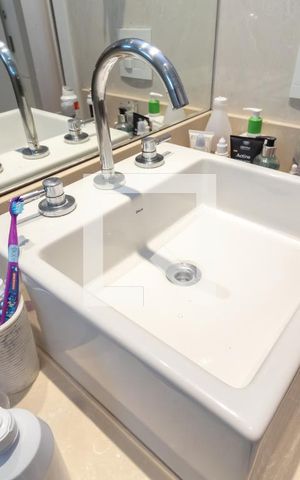 Apartamento à venda com 130m², 3 quartos e 3 vagasBanheiro da Suíte 1