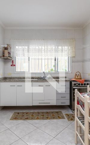 Casa à venda com 150m², 3 quartos e 2 vagasCozinha