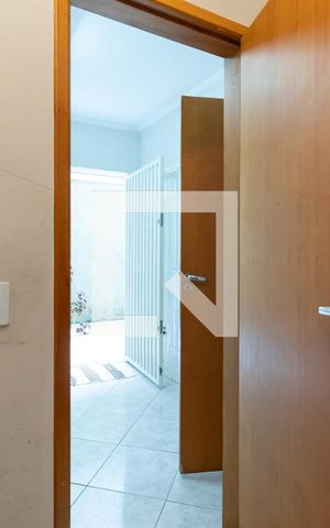 Casa à venda com 150m², 3 quartos e 2 vagasQuarto de Serviço
