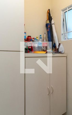Casa à venda com 150m², 3 quartos e 2 vagasQuarto de Serviço