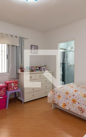 Casa à venda com 150m², 3 quartos e 2 vagasSuíte 3