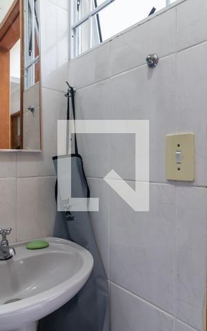 Casa à venda com 150m², 3 quartos e 2 vagasBanheiro de Serviço