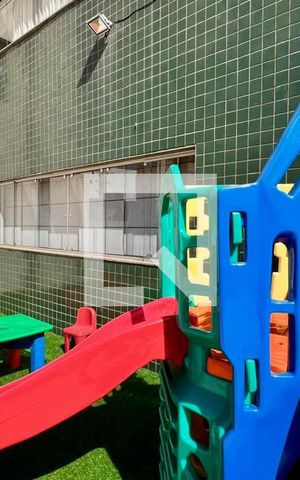 Apartamento à venda com 120m², 3 quartos e 3 vagas Apartamento à venda com 120m², 3 quartos e 3 vagasÁrea comum - Playground