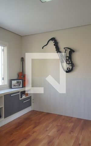 Casa à venda com 450m², 5 quartos e 4 vagas Casa à venda com 450m², 5 quartos e 4 vagasSuíte 2