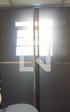 Casa à venda com 450m², 5 quartos e 4 vagas Casa à venda com 450m², 5 quartos e 4 vagasBanheiro de serviço