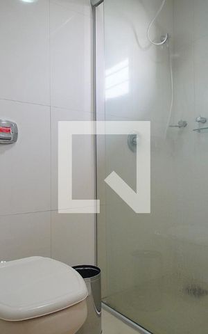 Casa à venda com 450m², 5 quartos e 4 vagas Casa à venda com 450m², 5 quartos e 4 vagasBanheiro da Suíte 2,3