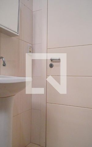 Casa à venda com 450m², 5 quartos e 4 vagas Casa à venda com 450m², 5 quartos e 4 vagasLavabo 2