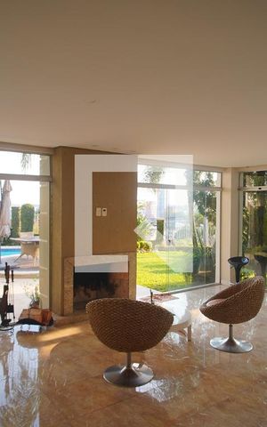 Casa à venda com 450m², 5 quartos e 4 vagas Casa à venda com 450m², 5 quartos e 4 vagasEspaço Gourmet
