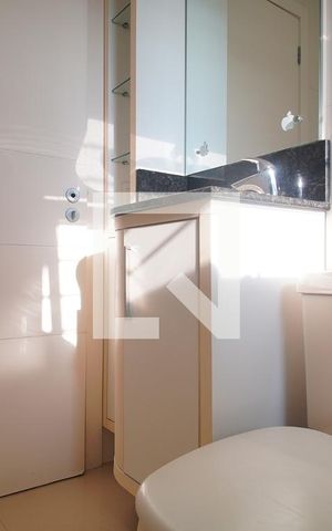 Casa à venda com 450m², 5 quartos e 4 vagas Casa à venda com 450m², 5 quartos e 4 vagasBanheiro da Suíte 4