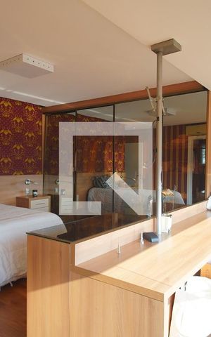 Casa à venda com 450m², 5 quartos e 4 vagas Casa à venda com 450m², 5 quartos e 4 vagasSuíte 1