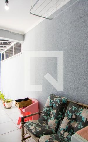 Apartamento à venda com 146m², 2 quartos e 2 vagas Apartamento à venda com 146m², 2 quartos e 2 vagasÁrea de serviço