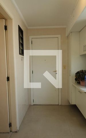 Apartamento à venda com 235m², 3 quartos e 3 vagasÁrea de serviço 