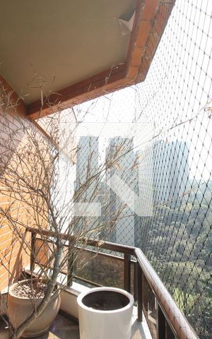 Apartamento à venda com 235m², 3 quartos e 3 vagasSacada
