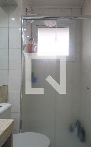 Apartamento à venda com 59m², 2 quartos e 1 vaga Apartamento à venda com 59m², 2 quartos e 1 vagaBanheiro