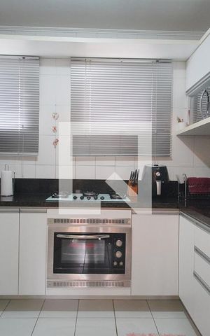 Apartamento à venda com 59m², 2 quartos e 1 vaga Apartamento à venda com 59m², 2 quartos e 1 vagaCozinha