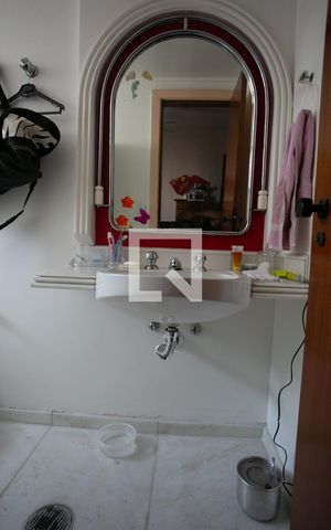 Apartamento à venda com 210m², 3 quartos e 3 vagas Apartamento à venda com 210m², 3 quartos e 3 vagasBanheiro suíte 2