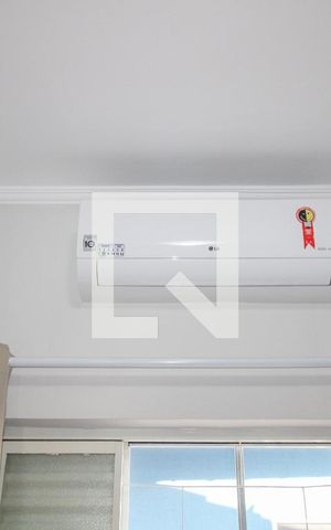 Casa à venda com 230m², 3 quartos e 3 vagas Casa à venda com 230m², 3 quartos e 3 vagasSuíte