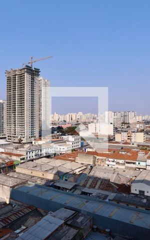 Apartamento à venda com 65m², 2 quartos e 1 vaga Apartamento à venda com 65m², 2 quartos e 1 vagaVista da Sacada