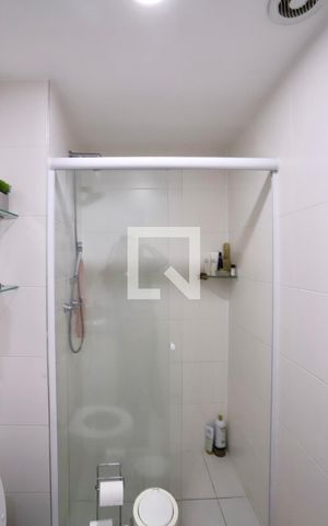 Apartamento à venda com 65m², 2 quartos e 1 vaga Apartamento à venda com 65m², 2 quartos e 1 vagaBanheiro