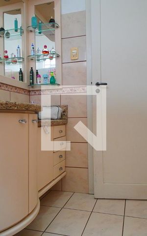 Apartamento para alugar com 86m², 2 quartos e sem vagaBanheiro Corredor