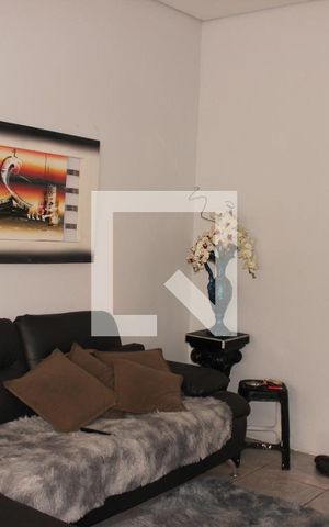 Casa à venda com 187m², 6 quartos e 3 vagasSala
