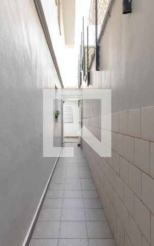 Casa à venda com 139m², 3 quartos e 2 vagasCorredor Lateral