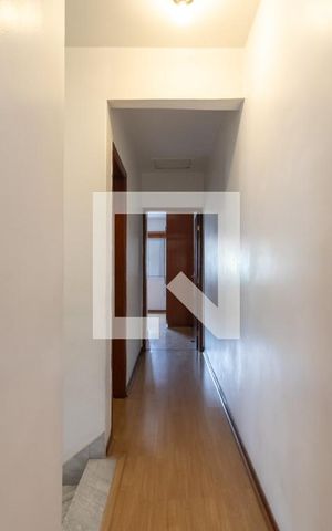 Casa à venda com 139m², 3 quartos e 2 vagasCorredor dos Quartos