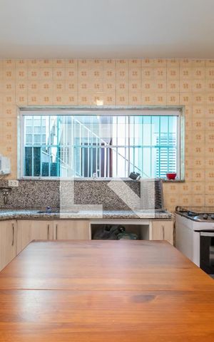 Casa à venda com 139m², 3 quartos e 2 vagasCozinha