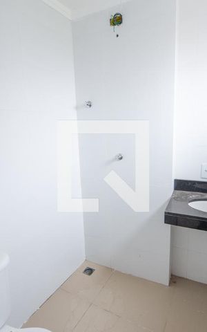 Studio para alugar com 29m², 1 quarto e sem vaga Studio para alugar com 29m², 1 quarto e sem vagaBanheiro