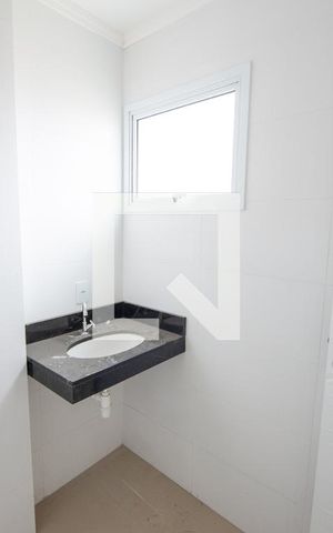 Studio para alugar com 28m², 1 quarto e sem vaga Studio para alugar com 28m², 1 quarto e sem vagaBanheiro