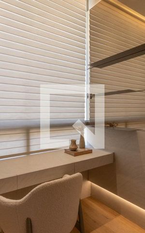 Apartamento à venda com 177m², 4 quartos e 3 vagas Apartamento à venda com 177m², 4 quartos e 3 vagasCloset
