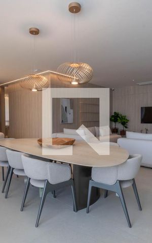 Apartamento à venda com 177m², 4 quartos e 3 vagas Apartamento à venda com 177m², 4 quartos e 3 vagasSala