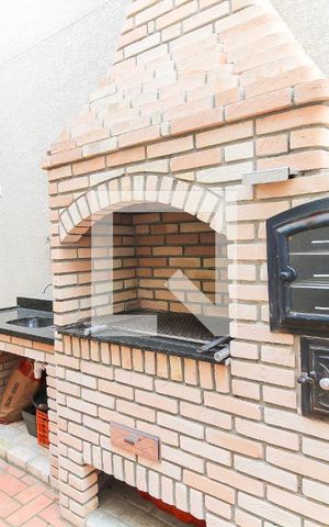 Casa à venda com 194m², 4 quartos e 2 vagas Casa à venda com 194m², 4 quartos e 2 vagasChurrasqueira
