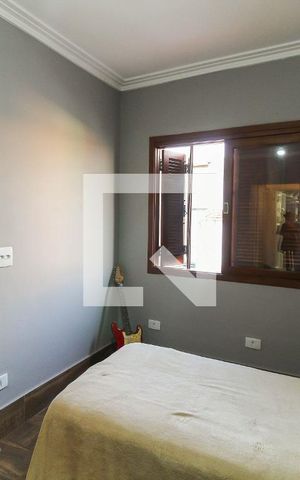 Casa à venda com 194m², 4 quartos e 2 vagas Casa à venda com 194m², 4 quartos e 2 vagasSuíte 3