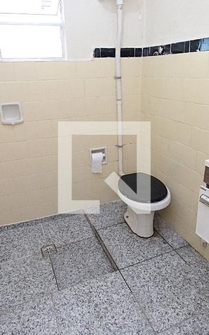 Casa para alugar com 60m², 1 quarto e sem vagaBanheiro