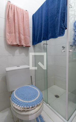 Casa de condomínio à venda com 69m², 3 quartos e 1 vaga Casa de condomínio à venda com 69m², 3 quartos e 1 vagaBanheiro de Serviço