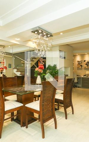 Apartamento à venda com 270m², 3 quartos e 2 vagas Apartamento à venda com 270m², 3 quartos e 2 vagasSala