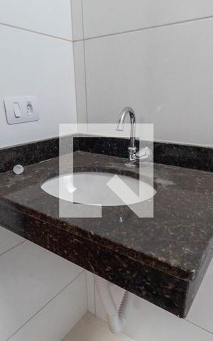 Casa à venda com 179m², 3 quartos e 2 vagas Casa à venda com 179m², 3 quartos e 2 vagasBanheiro da Suíte 2