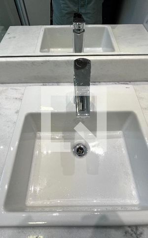 Apartamento à venda com 60m², 2 quartos e 1 vaga Apartamento à venda com 60m², 2 quartos e 1 vagaBanheiro