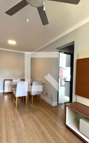 Apartamento à venda com 60m², 2 quartos e 1 vaga Apartamento à venda com 60m², 2 quartos e 1 vagaSala