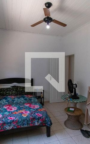 Casa à venda com 104m², 2 quartos e sem vaga Casa à venda com 104m², 2 quartos e sem vagaQuarto